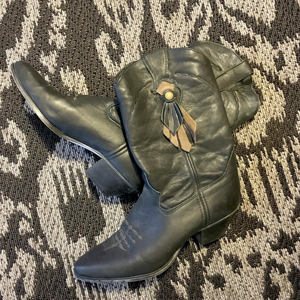 Vintage Black Laredo Cowboy Boots
